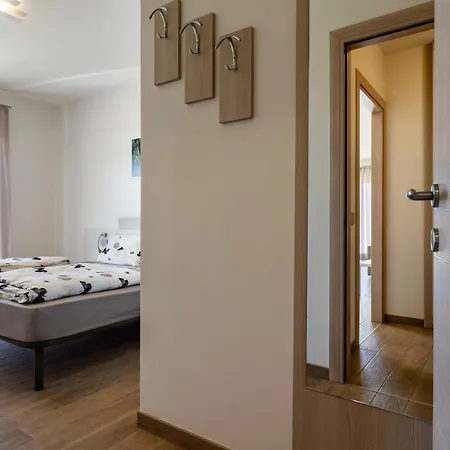 Bocca Nevese Abete Farm stay *